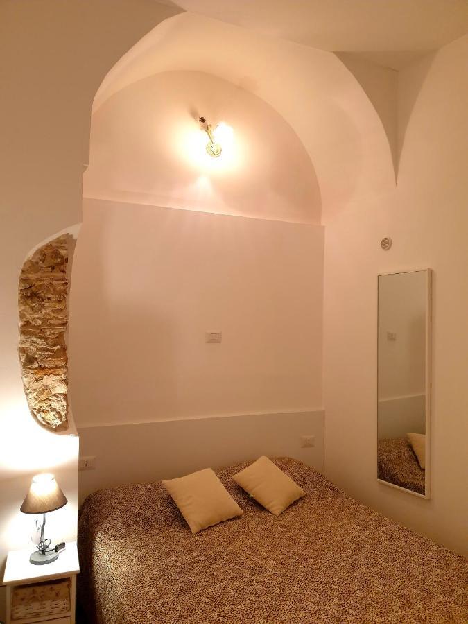 2 Bed Apartment In The Historical Center Pizzo 皮佐 外观 照片