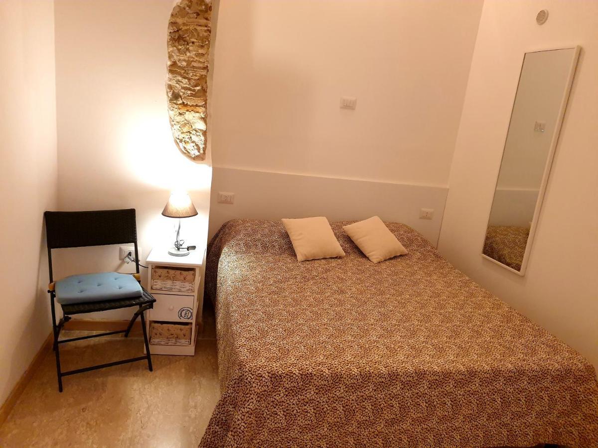 2 Bed Apartment In The Historical Center Pizzo 皮佐 外观 照片